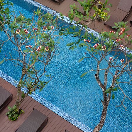 Hotel Santika Kuta Кута Екстериор снимка